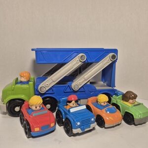 Fisher Price Little People Ramp 'n Go Wheelies Car Carrier Hauler Vehicle #2